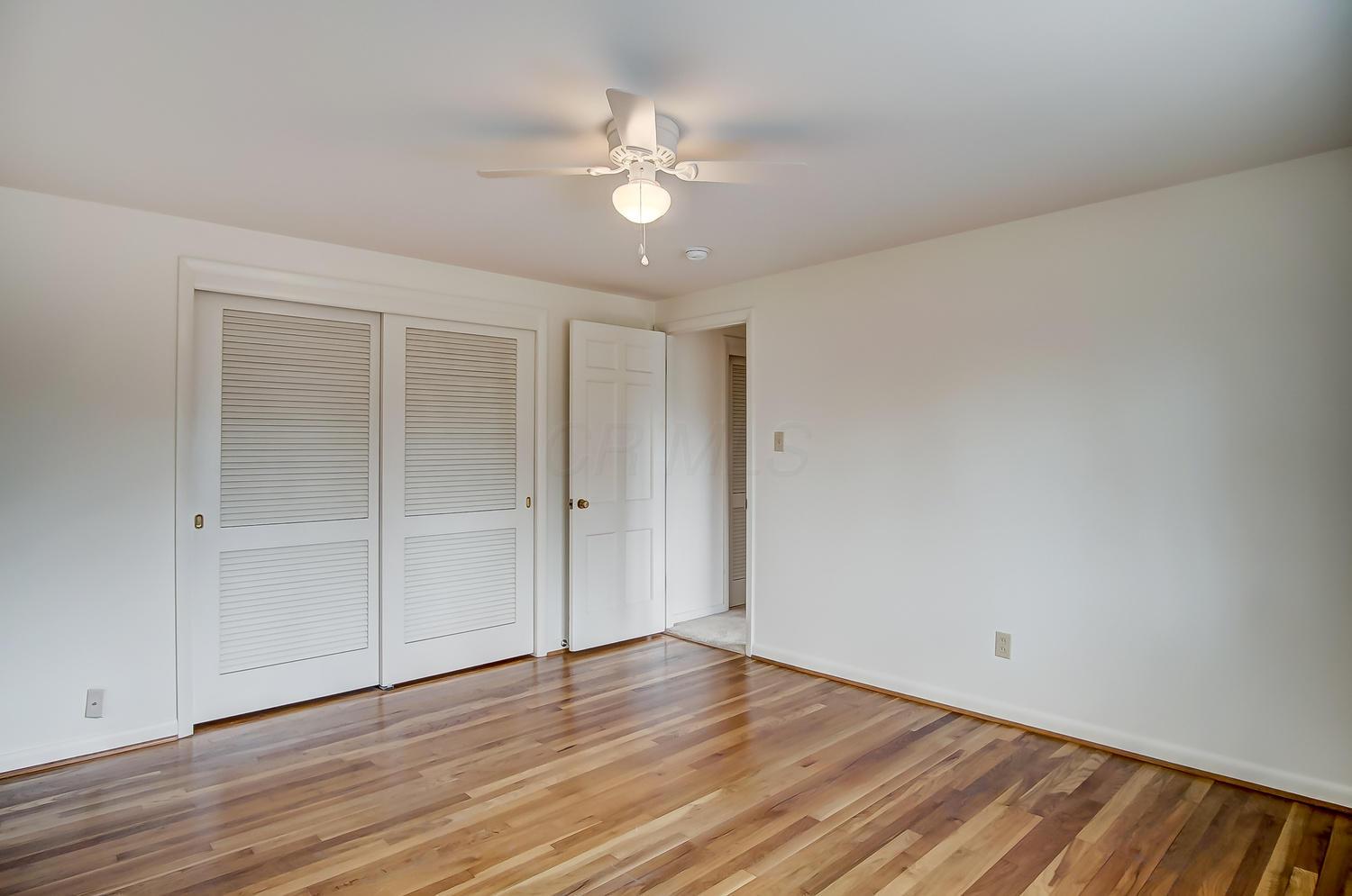 2477 Lytham Road Columbus, OH 43220 - Photo 36 of 56