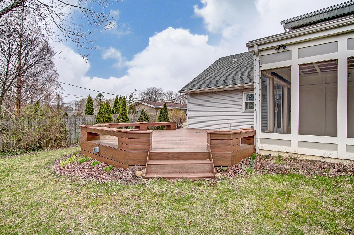 2477 Lytham Road Columbus, OH 43220 - Photo 52 of 56
