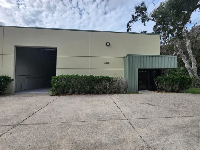 $3,900 | 2808 Hibiscus Drive, Unit U1, Edgewater, FL 32141