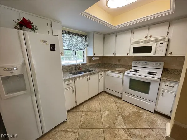 $1,200 | 10 Beth Stacey Boulevard, Unit 206, Lehigh Acres, FL 33936