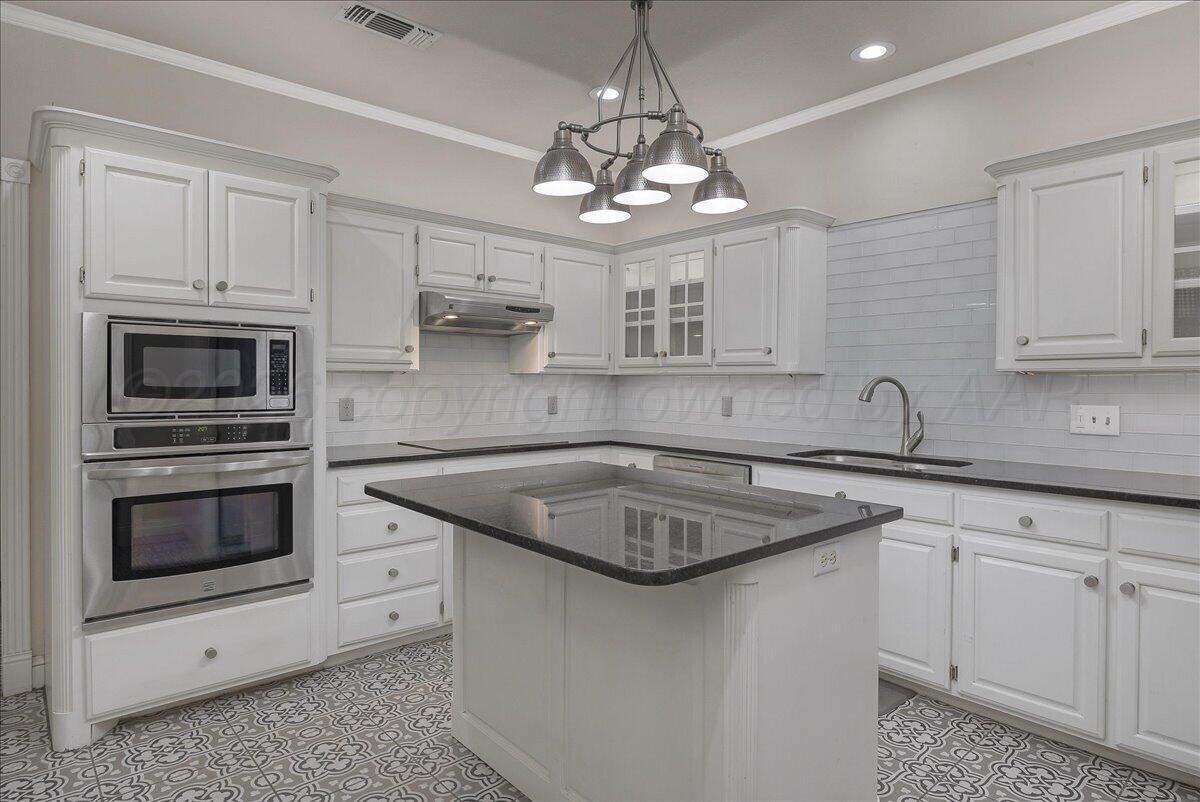 3614 West Point Drive Amarillo, TX 79119 - Photo 13 of 40 13-Kitchen