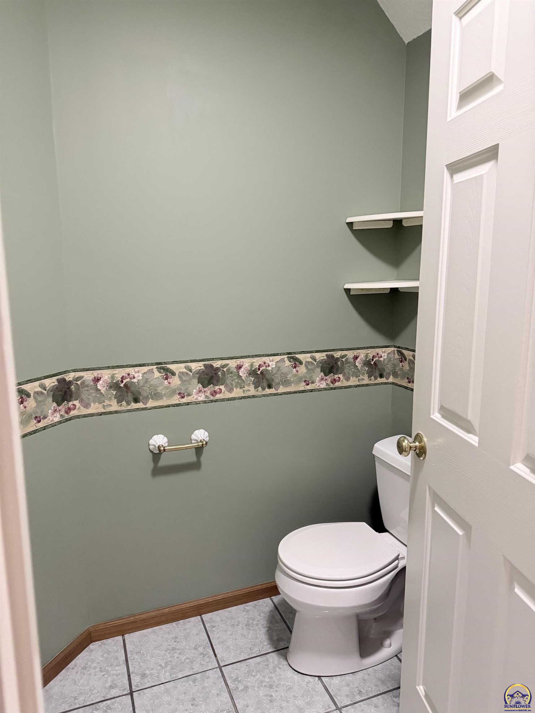 2027 Southwest West Trail Road Topeka, KS 66615 - Photo 25 of 56