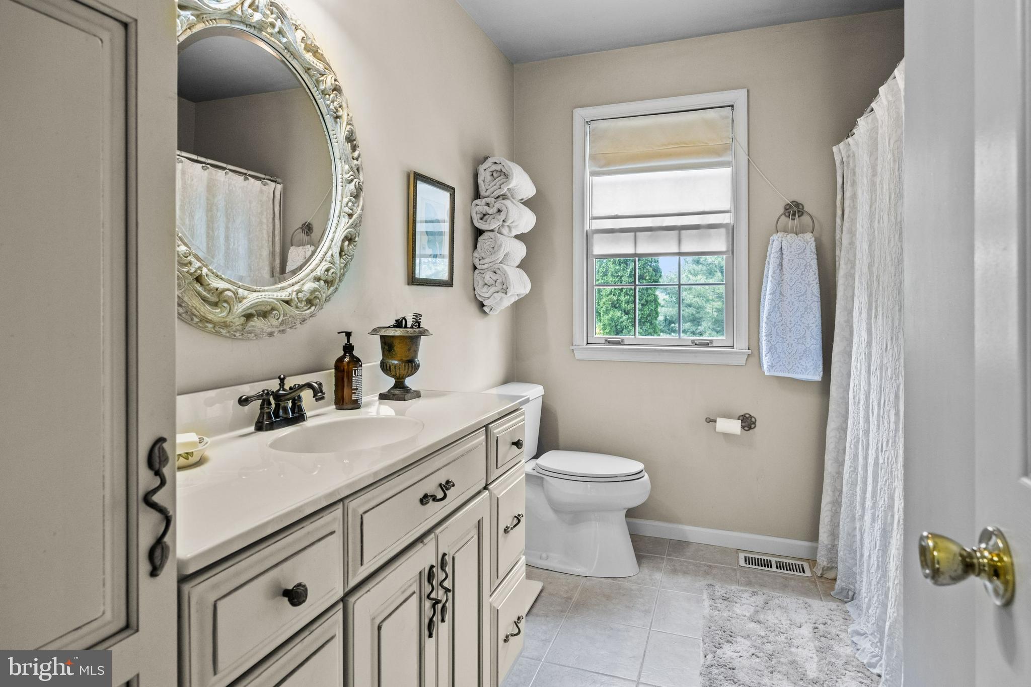 5973 Stovers Mill Road Doylestown, PA 18902 - Photo 32 of 60 Hallway Full Bathroom