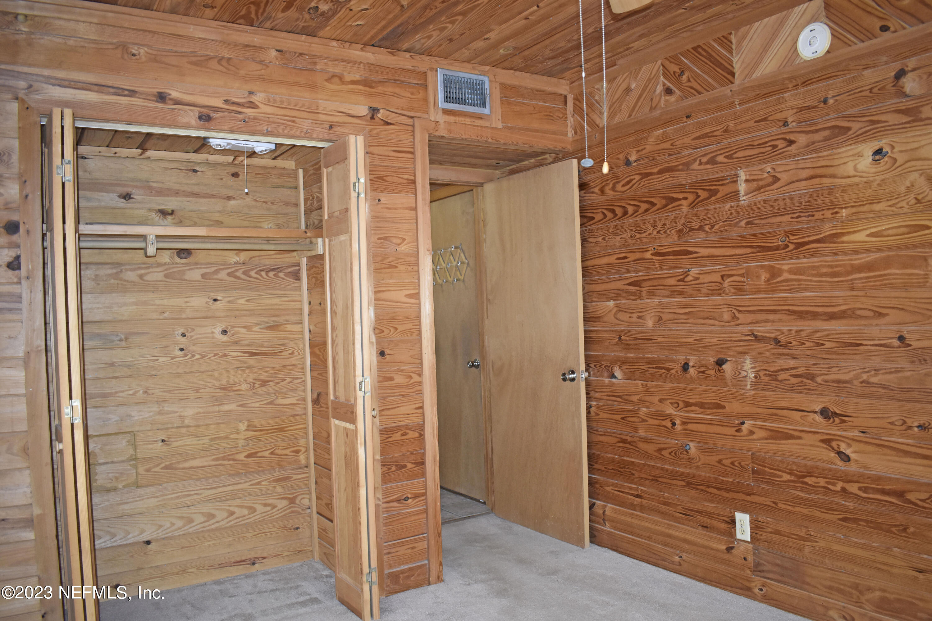 119 Whirlwind Loop Hawthorne, FL 32640 - Photo 16 of 52 1st floor bedroom