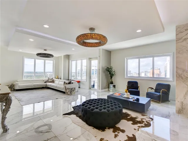 $8,000 | 100 South Eola Drive, Unit 1710, Orlando, FL 32801