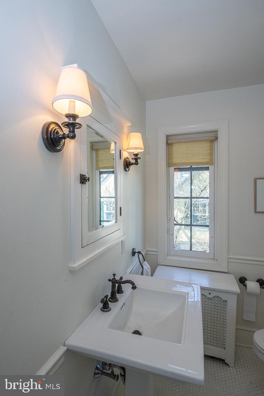 324 Conestoga Road Wayne, PA 19087 - Photo 49 of 81 2nd Floor Hall Bath