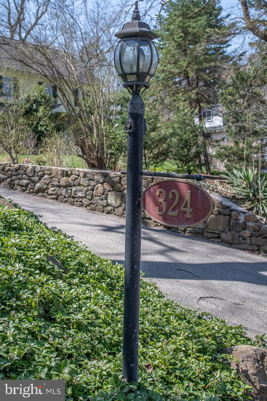 324 Conestoga Road Wayne, PA 19087 - Photo 81 of 81 Front Driveway