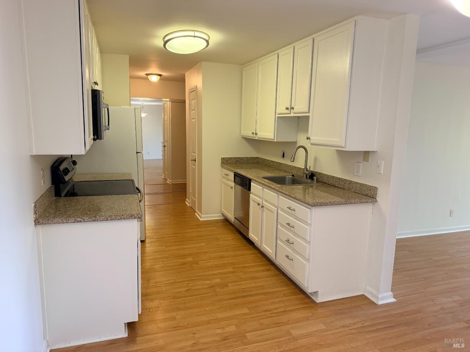 1540 Center Road, Unit 270 Novato, CA 94947 - Photo 23 of 28 Gallery Image 23
