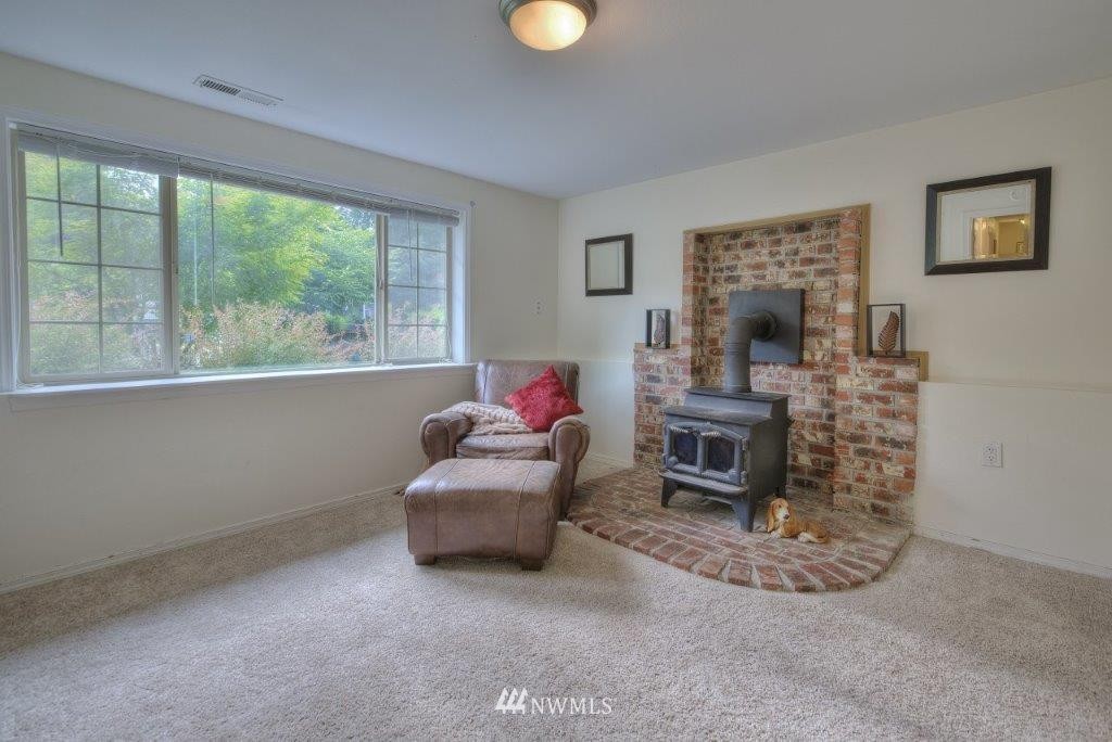 13909 147th Place Southeast Renton, WA 98059 - Photo 16 of 24 Gallery Image 16
