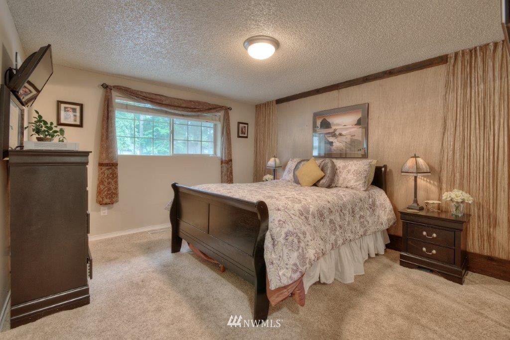 13909 147th Place Southeast Renton, WA 98059 - Photo 8 of 24 Gallery Image 8