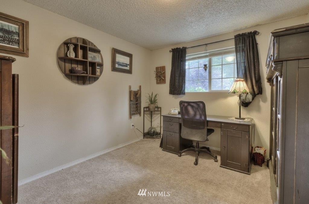 13909 147th Place Southeast Renton, WA 98059 - Photo 10 of 24 Gallery Image 10