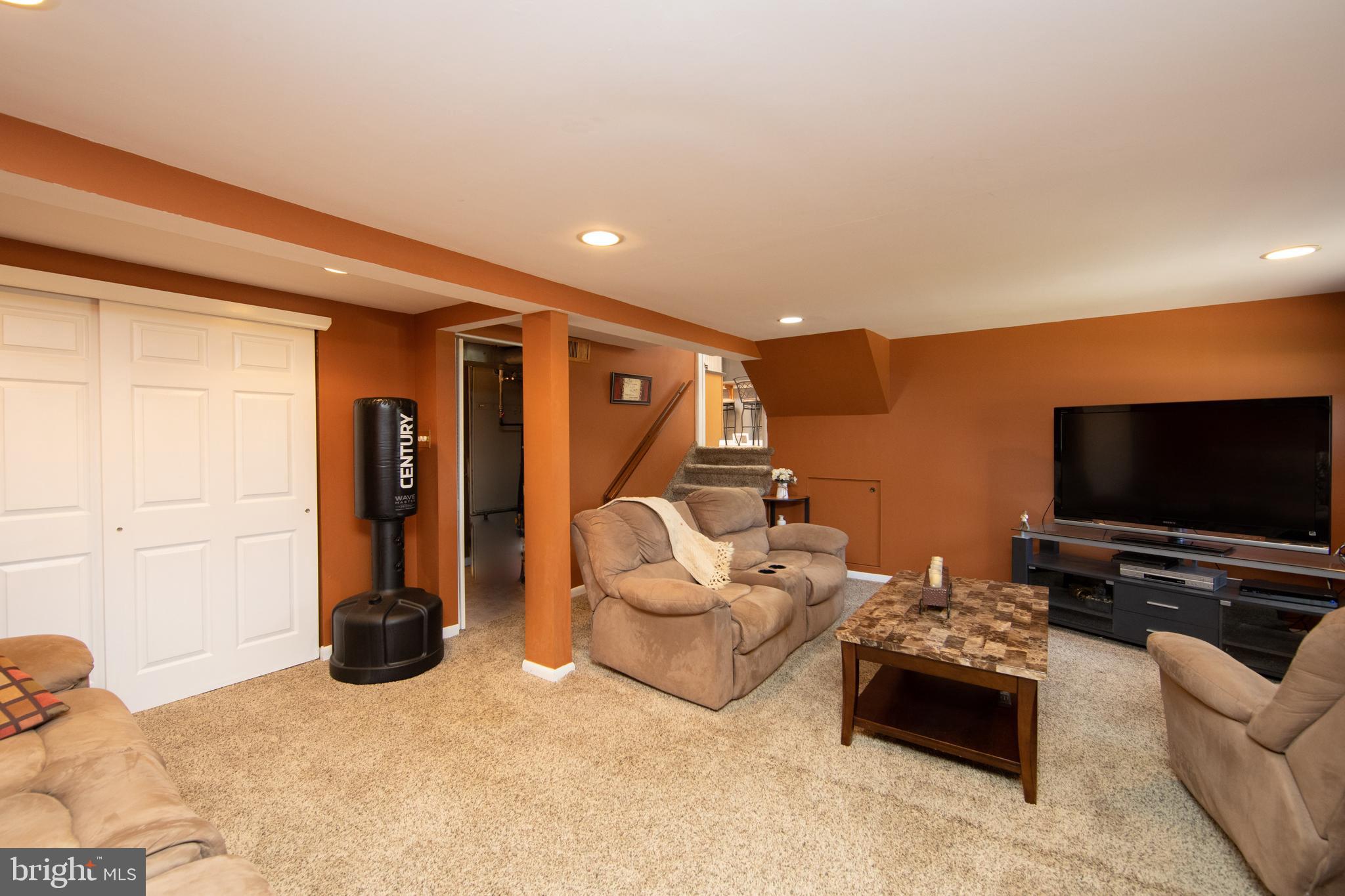 209 Sheffield Road Cherry Hill, NJ 08034 - Photo 20 of 39 Family Room