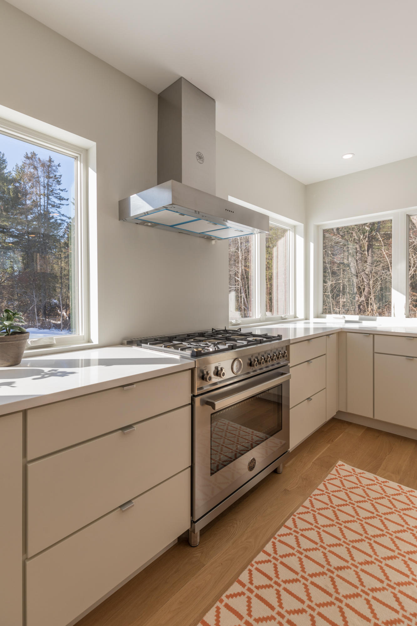156 Foreside Road Falmouth, ME 04105 - Photo 4 of 23 Kitchen