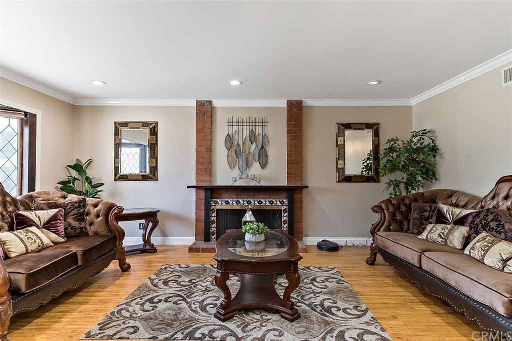 16419 Holmes Place Cerritos, CA 90703 - Photo 5 of 44