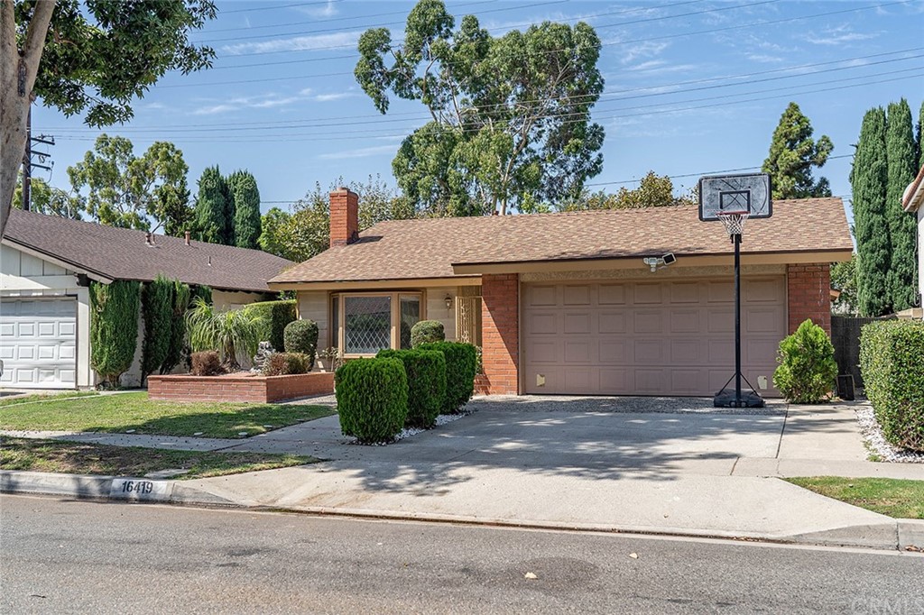 16419 Holmes Place Cerritos, CA 90703 - Photo 41 of 44