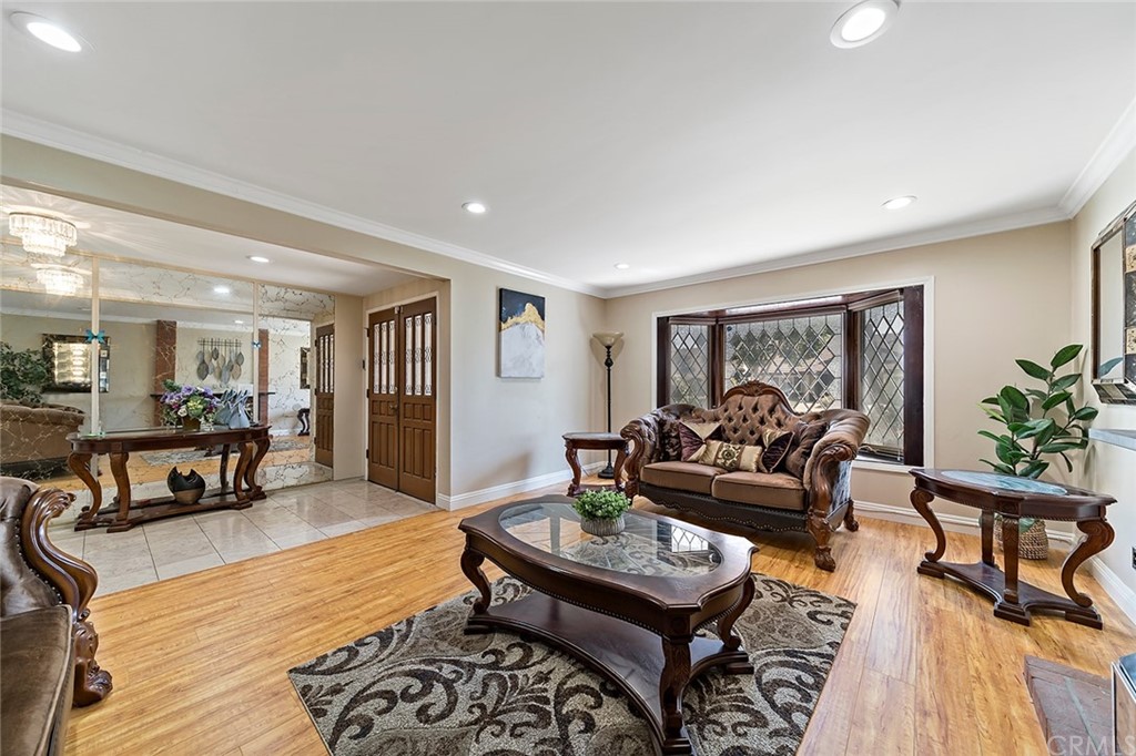 16419 Holmes Place Cerritos, CA 90703 - Photo 8 of 44