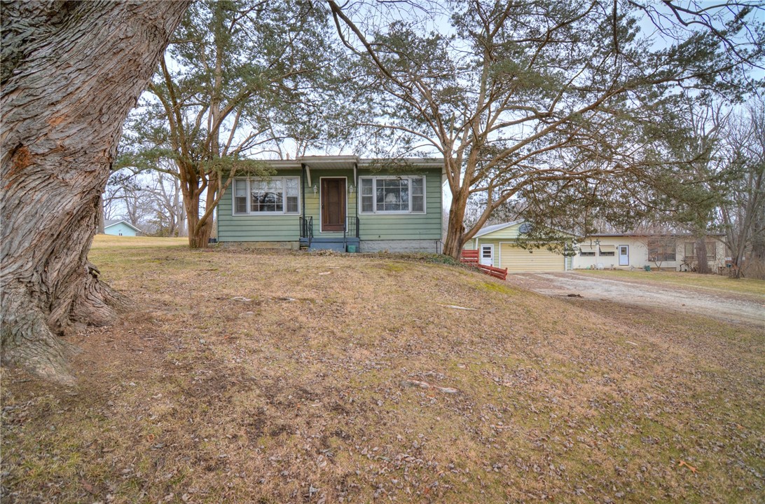 2580 Forest Crest Drive Decatur, IL 62521 - Photo 3 of 27 Front
