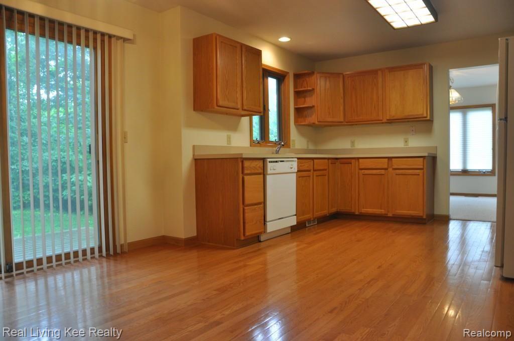 2610 Hickory Lawn Road Rochester, MI 48307 - Photo 6 of 19 DSC_0109.jpg