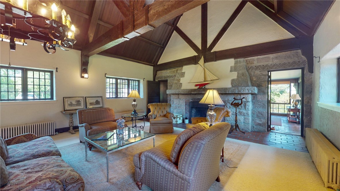 84 Wagner Road Westerly, RI 02891 - Photo 7 of 40