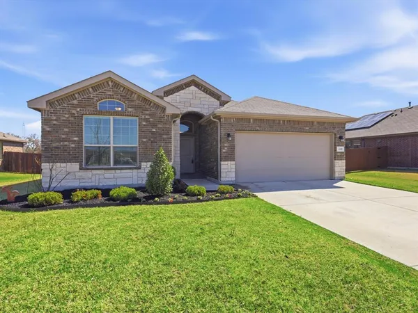 $335,000 | 448 Regatta Lane, Azle, TX 76020