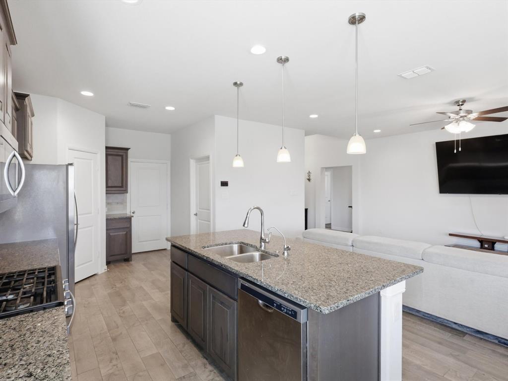 448 Regatta Lane Azle, TX 76020 - Photo 13 of 29