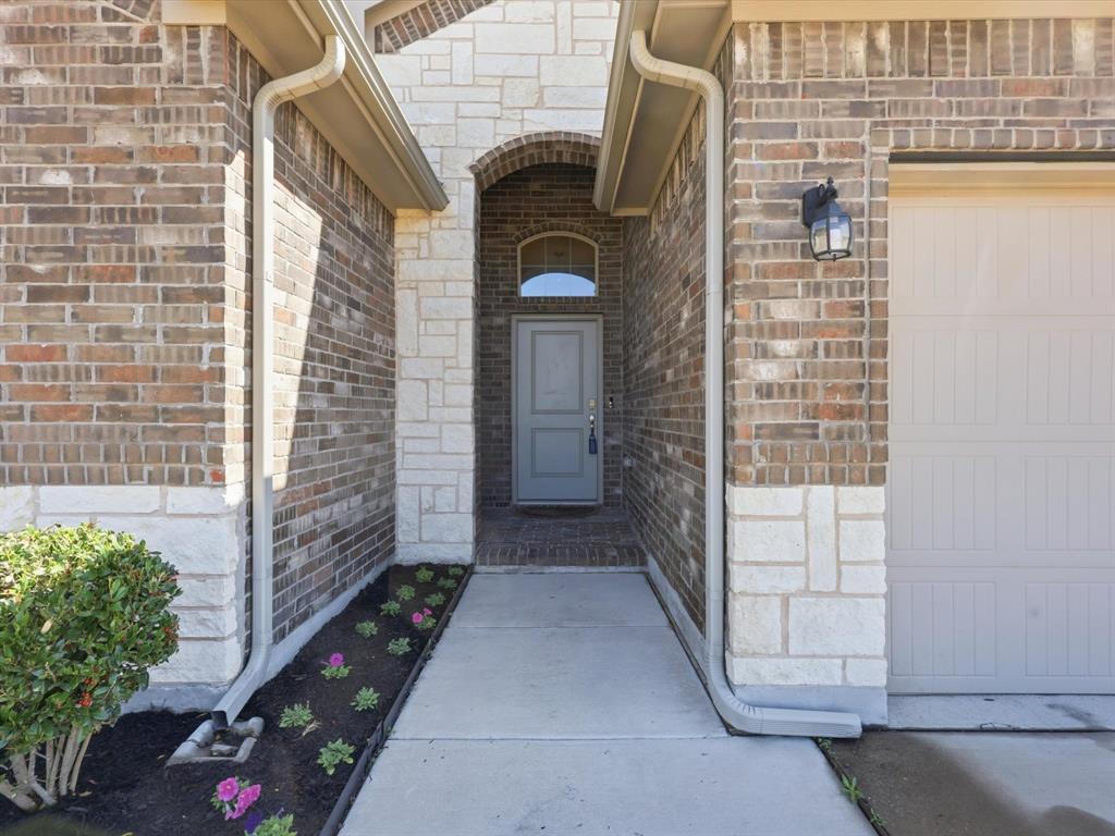 448 Regatta Lane Azle, TX 76020 - Photo 3 of 29