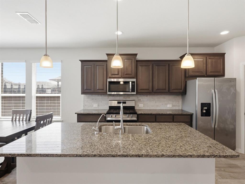 448 Regatta Lane Azle, TX 76020 - Photo 10 of 29