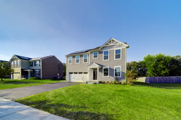 $4,200 | 3323 Caledonia Drive, Yorkville, IL 60560