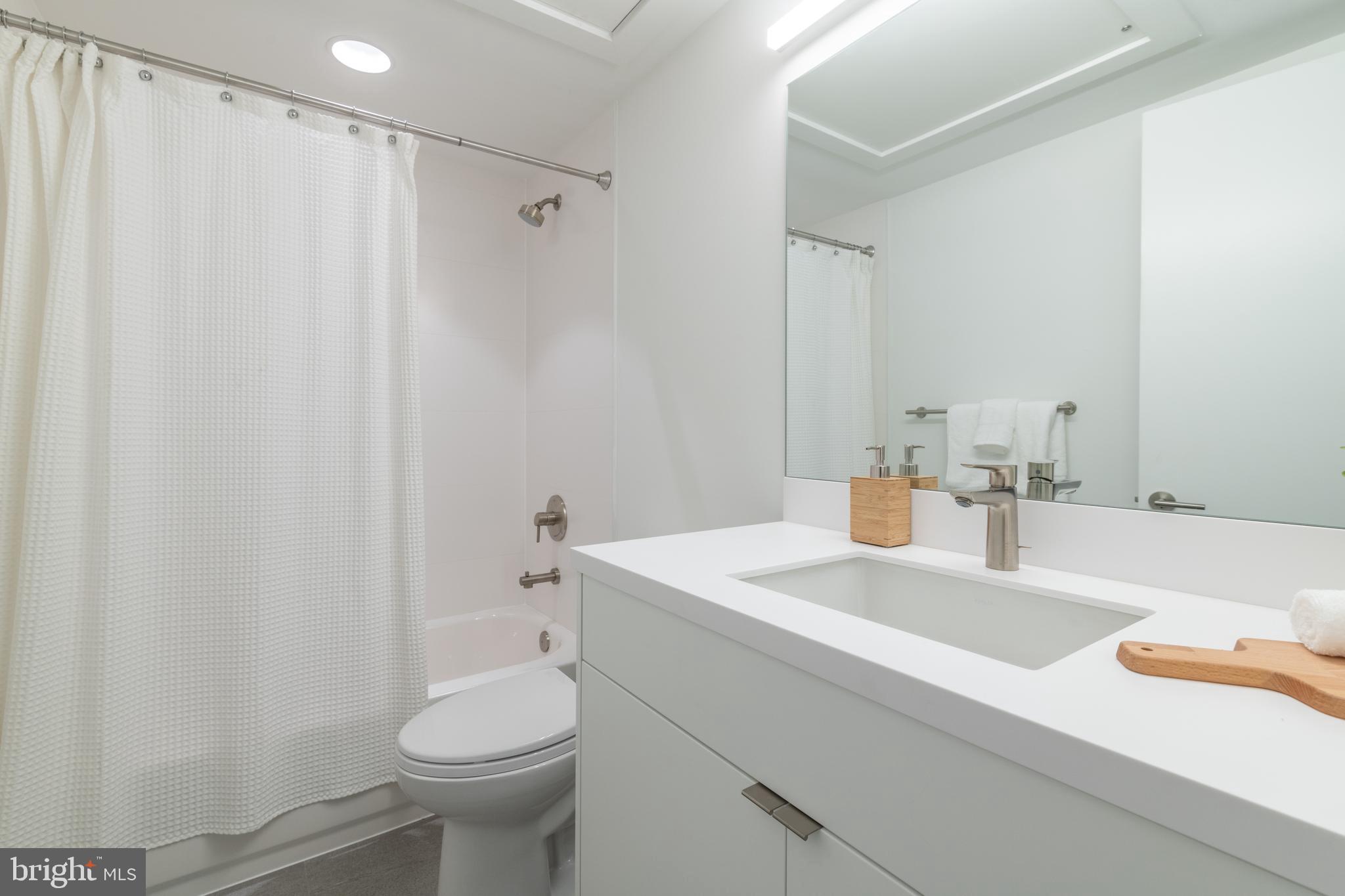 831 Rock Creek Church Road Northwest, Unit A Washington, DC 20010 - Photo 27 of 41