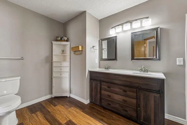 $279,900 | 858 Gannon Drive, Shakopee, MN 55379
