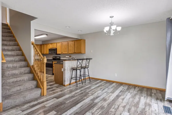 $279,900 | 858 Gannon Drive, Shakopee, MN 55379