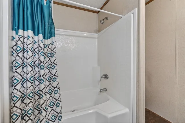 $225,000 | 582 Doug Luna Road, Walling, TN 38587