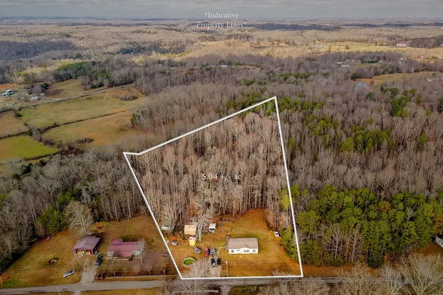 $225,000 | 582 Doug Luna Road, Walling, TN 38587