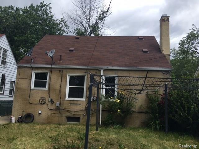 8126 Standard Street Center Line, MI 48015 - Photo 3 of 13