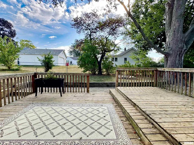 $209,000 | 5022 North Belmont Place, Peoria Heights, IL 61616