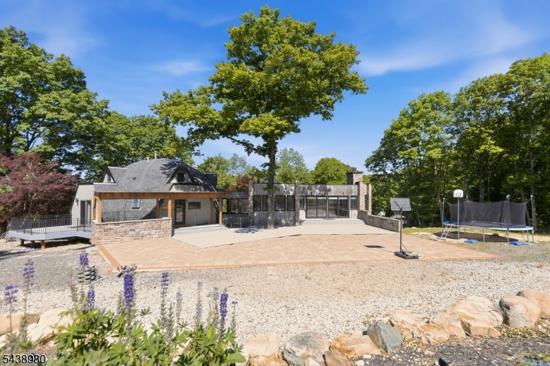224 Holland Mountain Road Oak Ridge, NJ 07438 - Photo 5 of 34