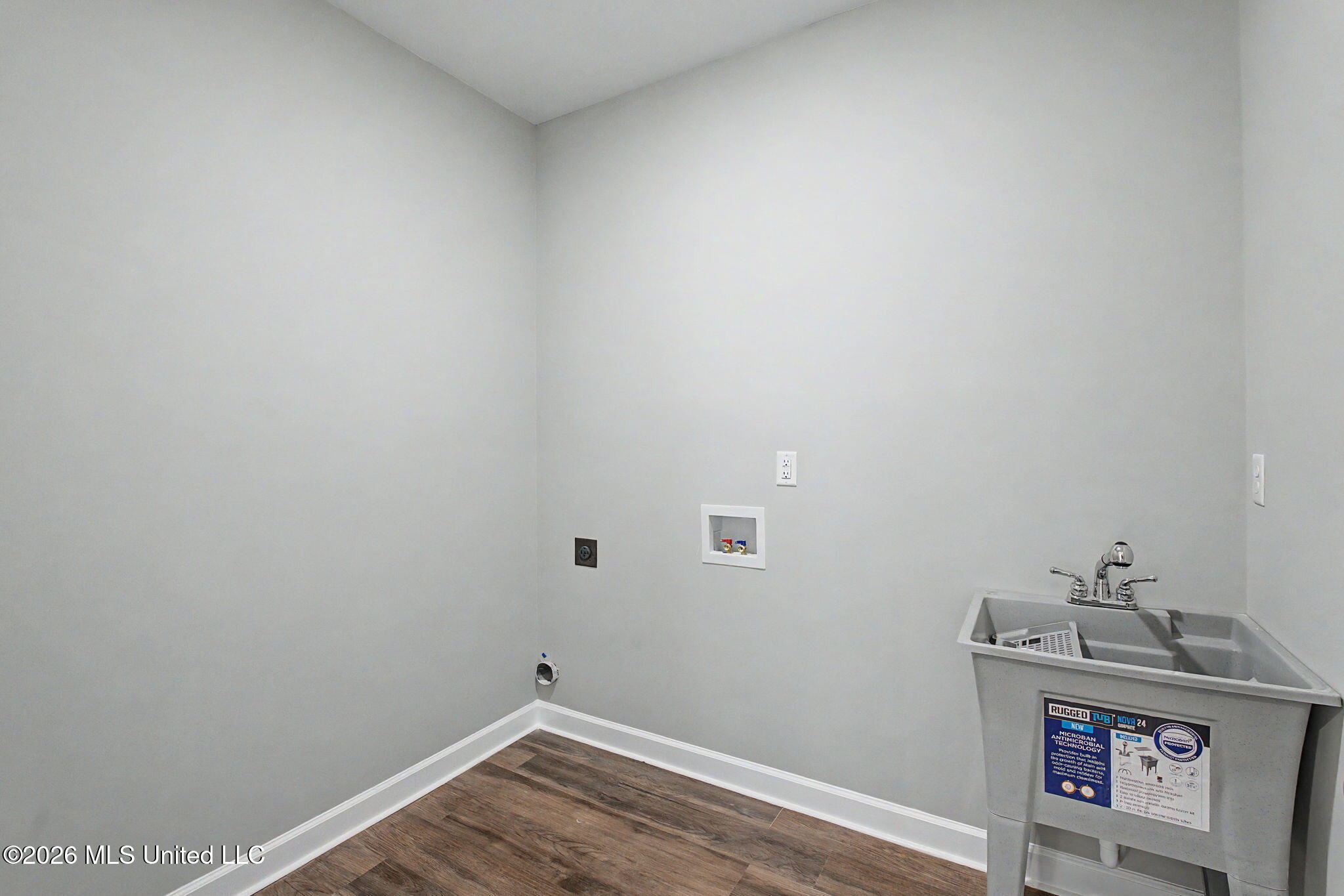 595 Old Memphis Oxford Road Coldwater, MS 38618 - Photo 25 of 36 25-web-or-mls-130 Rowell Rd-20