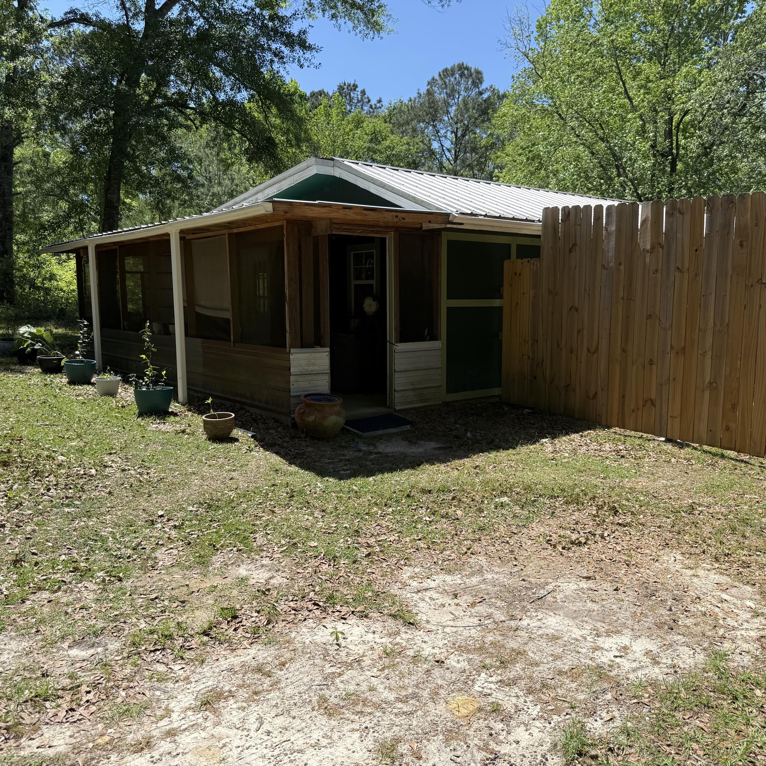 1722 Red Hill Road Ponce de Leon, FL 32455 - Photo 3 of 29 IMG_0578