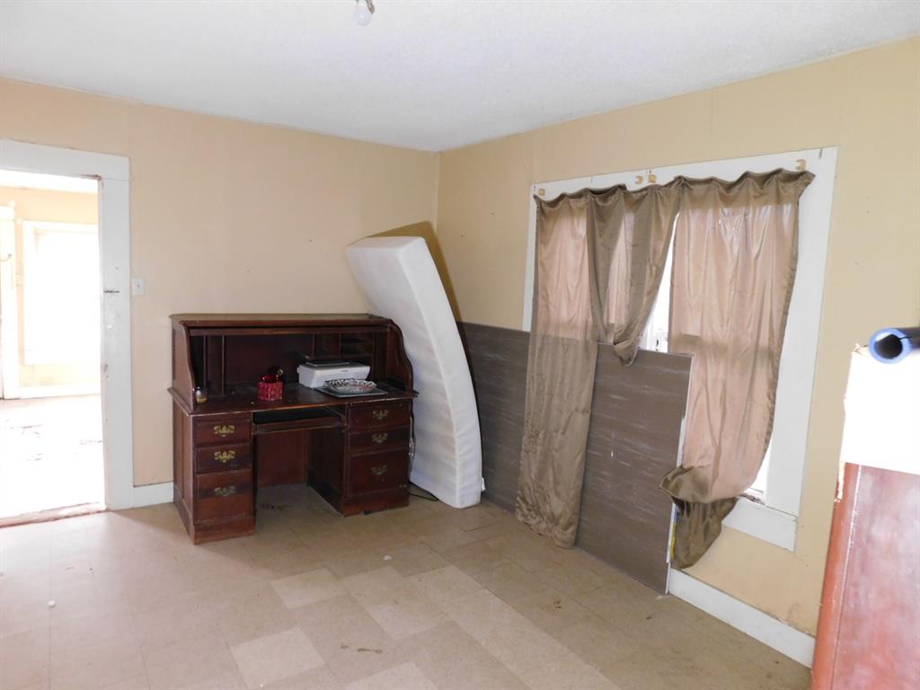 25707 Highway 371 Sarepta, LA 71071 - Photo 11 of 30 a view of a storage & utility room with closet