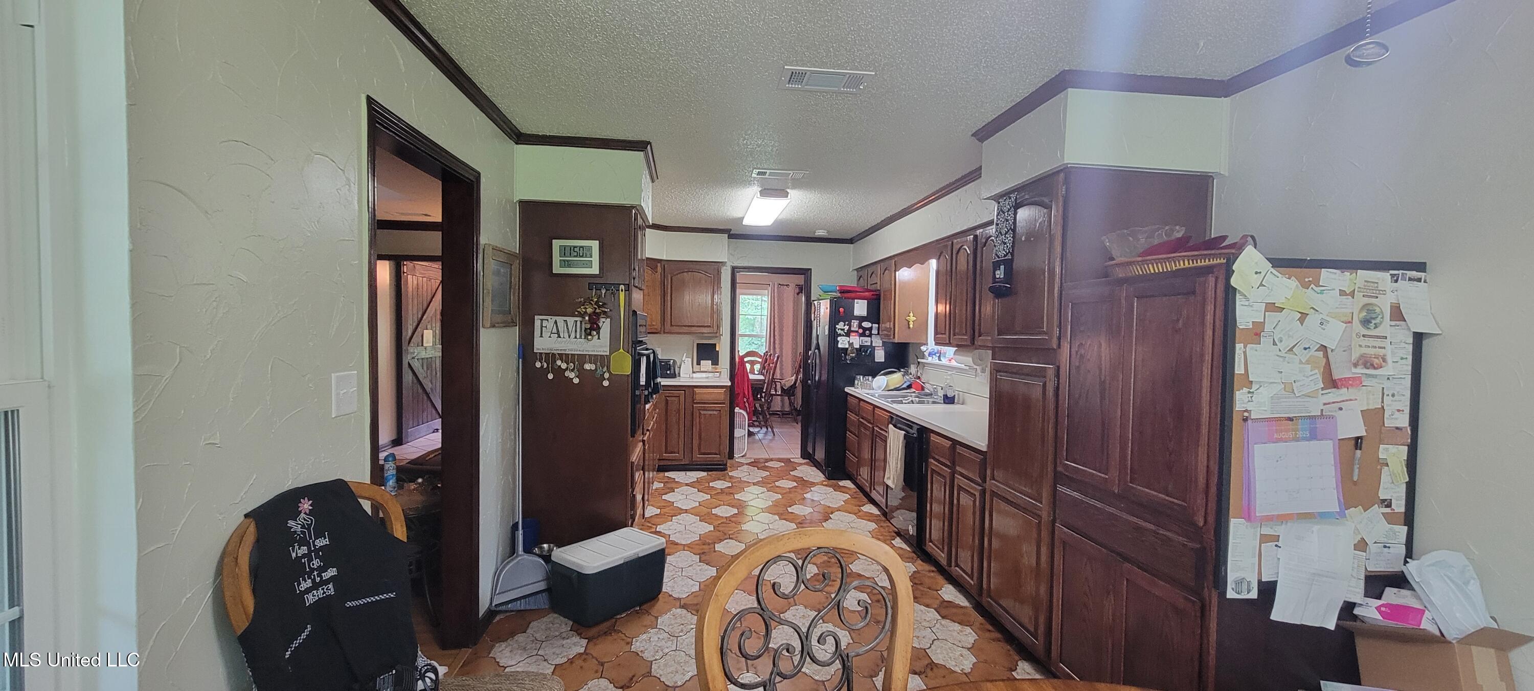 8834 Kipapa Way Diamondhead, MS 39525 - Photo 16 of 30 20250805_115033