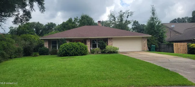 $260,000 | 8834 Kipapa Way, Diamondhead, MS 39525