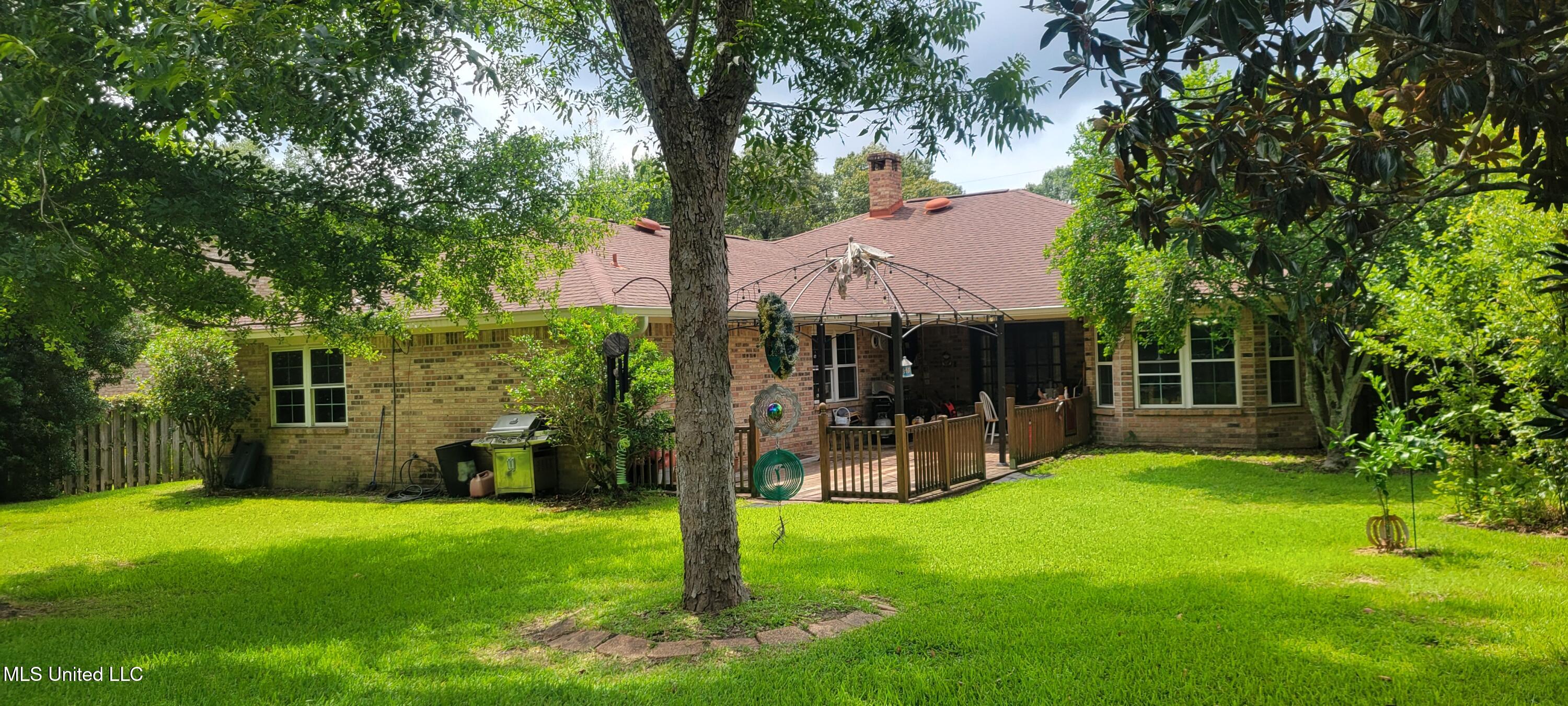 8834 Kipapa Way Diamondhead, MS 39525 - Photo 3 of 30 20250805_114358