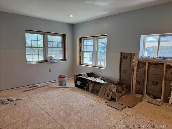 $220,000 | 111 South 2nd Street, Jeffersonville, IN 47130