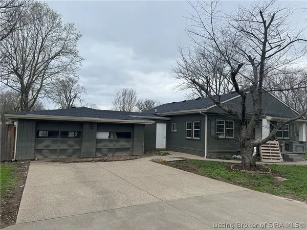 $220,000 | 111 South 2nd Street, Jeffersonville, IN 47130