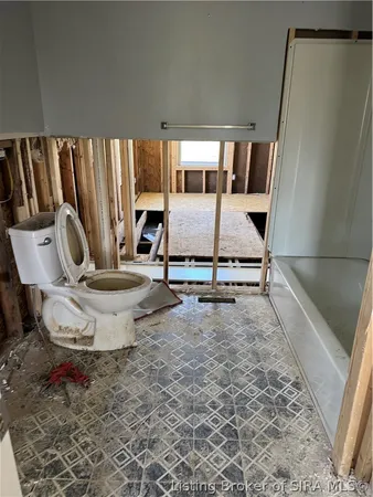 $220,000 | 111 South 2nd Street, Jeffersonville, IN 47130