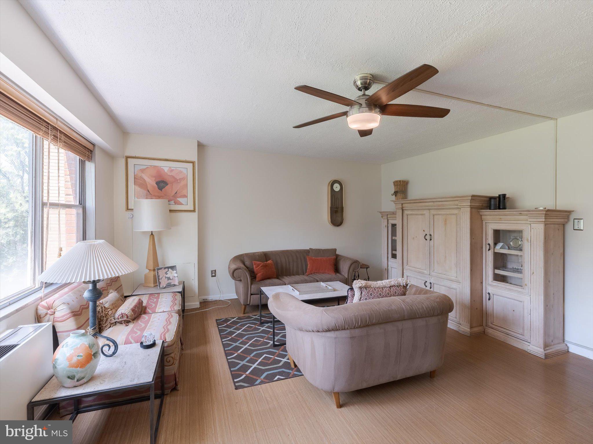 7900 Old York Road, Unit 508B Elkins Park, PA 19027 - Photo 4 of 21 Open living space