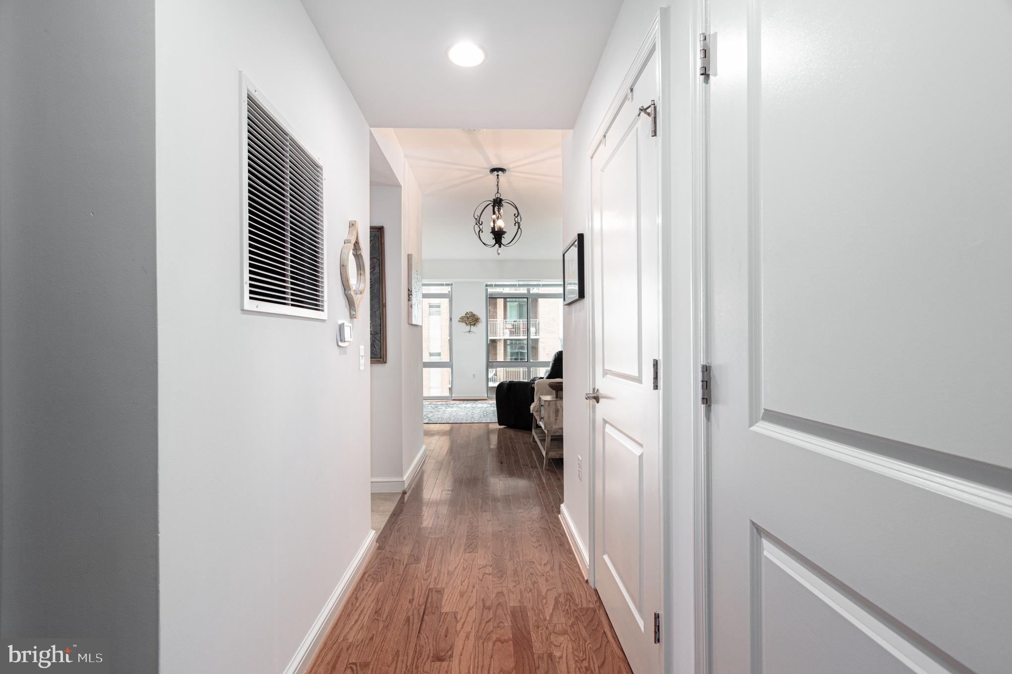 11990 Market Street, Unit 1316 Reston, VA 20190 - Photo 3 of 77 Entrance Hallway