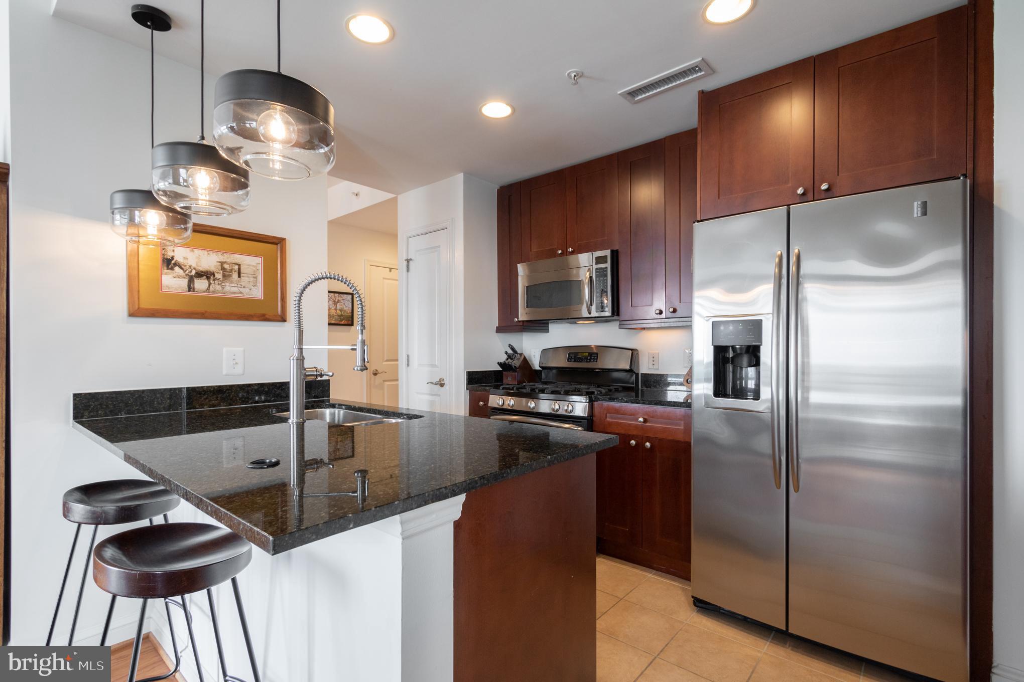 11990 Market Street, Unit 1316 Reston, VA 20190 - Photo 4 of 77 Kitchen