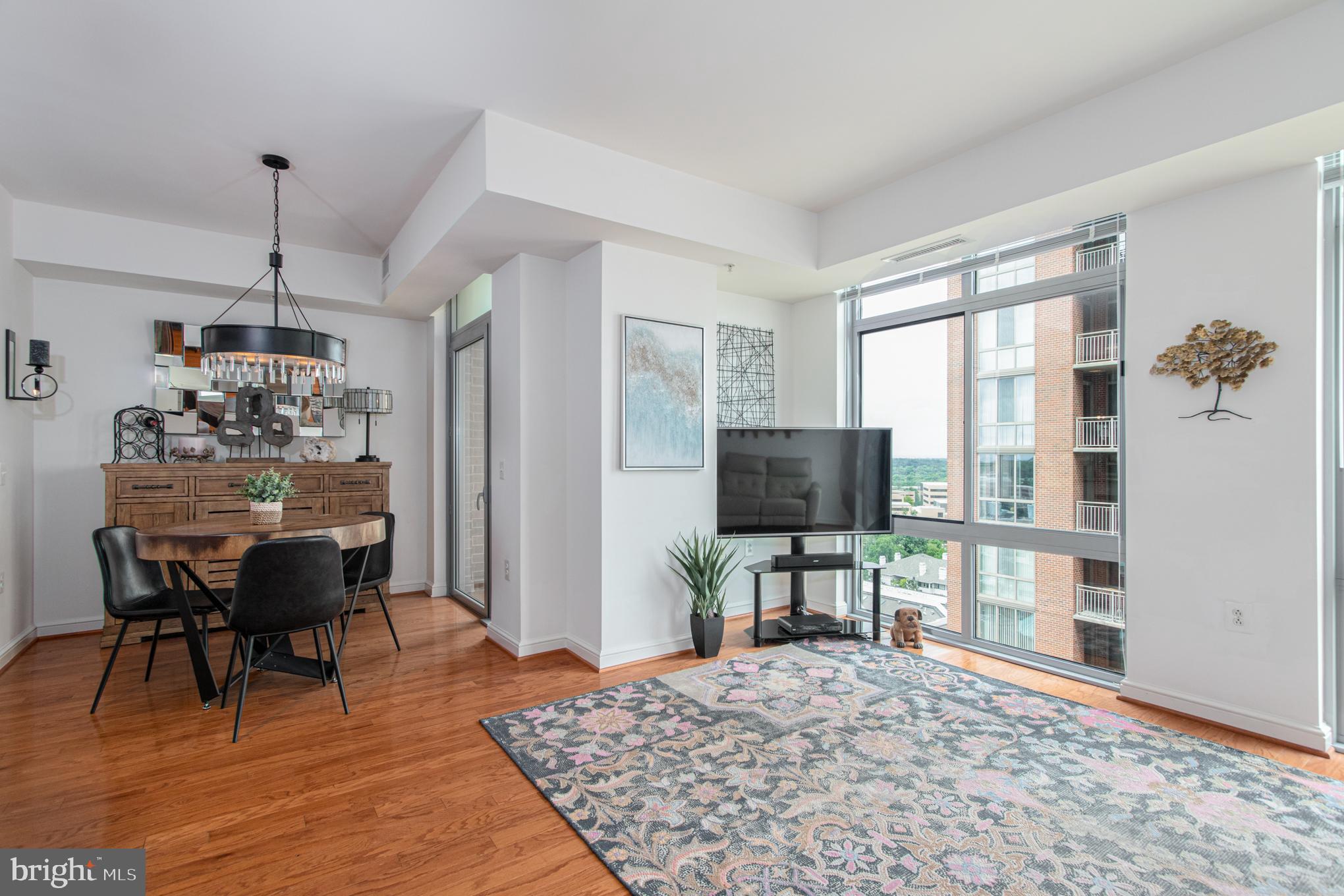 11990 Market Street, Unit 1316 Reston, VA 20190 - Photo 10 of 77 Living Room/Dining Room