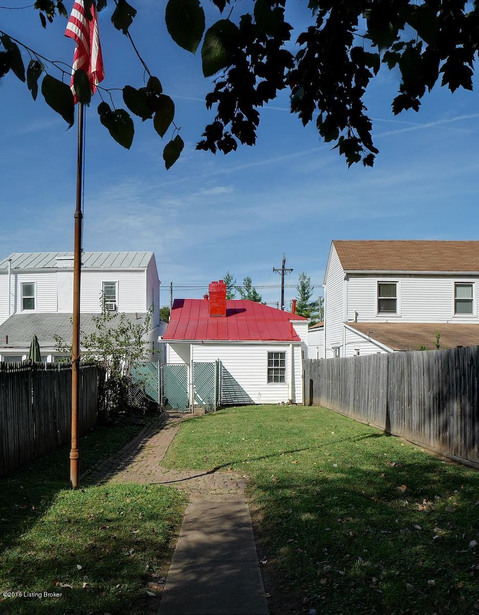 1218 Lexington Road Louisville, KY 40206 - Photo 9 of 13 09 1218 Lexington Rd Lisa Tyler